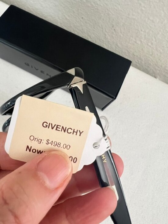 Givenchy SGV 931 COL. 0U88 Italy Black Cat Eye Sunglasses Shades main image 10